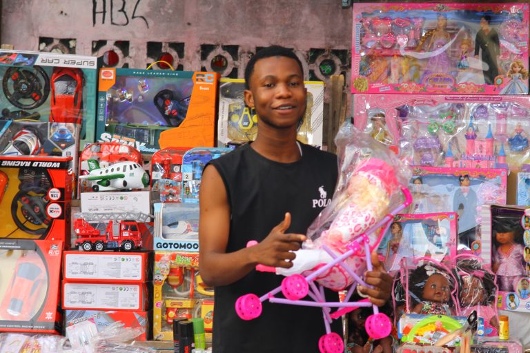 À quelques jours des fêtes , les commerçants de Brazzaville inquiets de l’athmosphère « morose » du marché