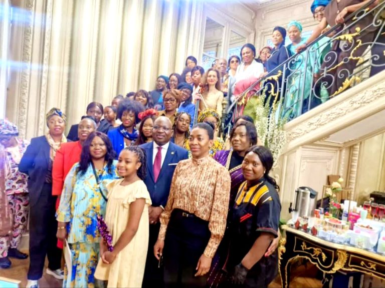 Diaspora : Le HCRCE mobilise les femmes congolaises autour du leadership à Paris